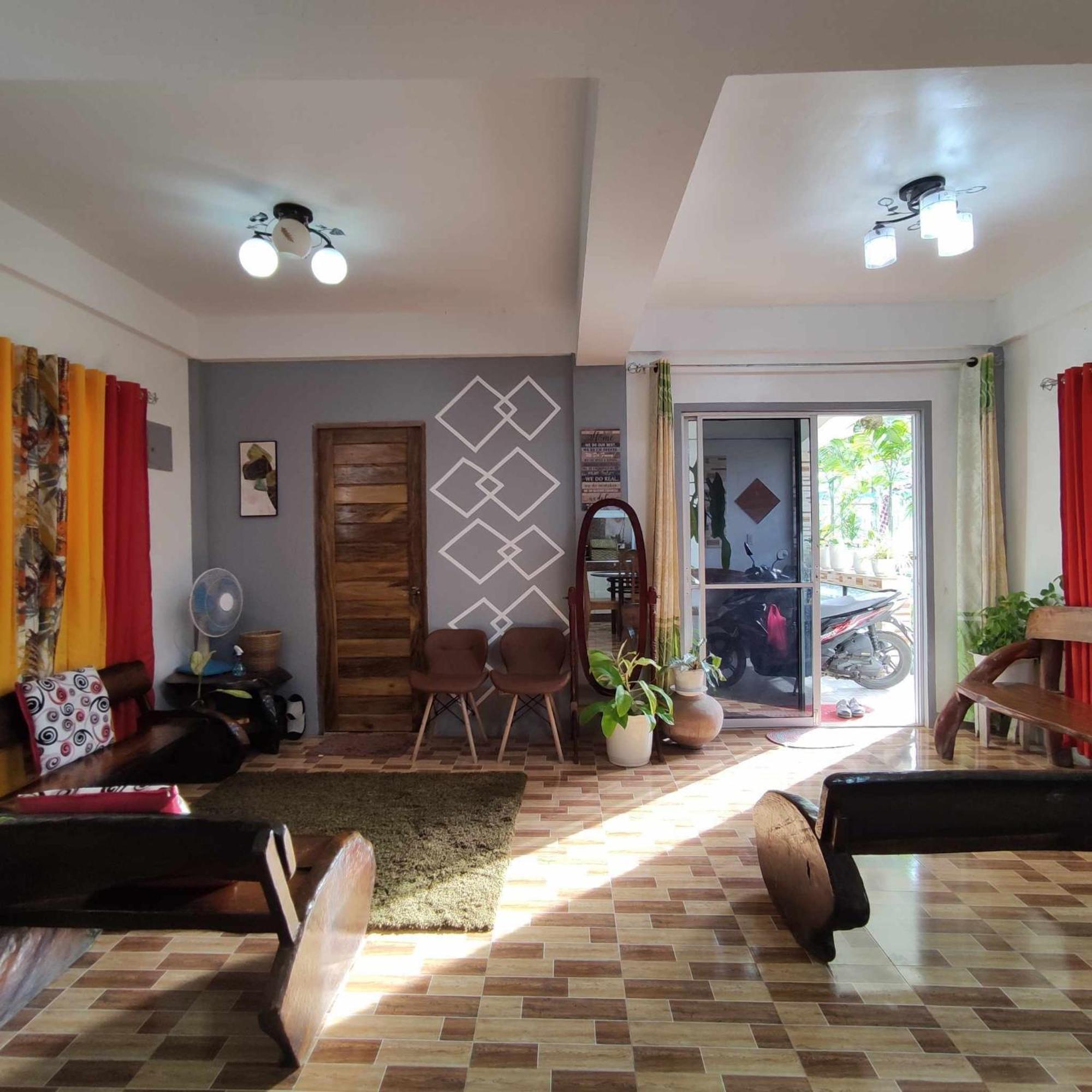 Zia Homestay Burgos  Exteriör bild