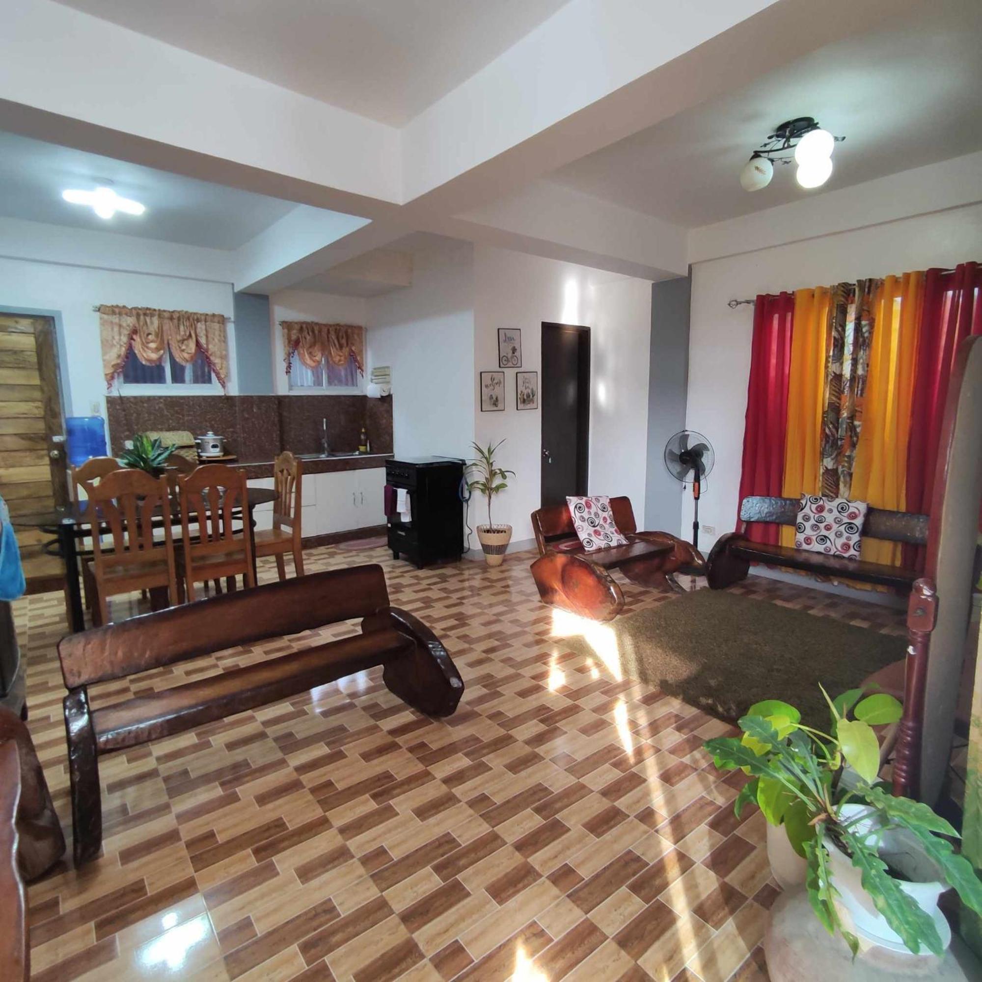 Zia Homestay Burgos  Exteriör bild